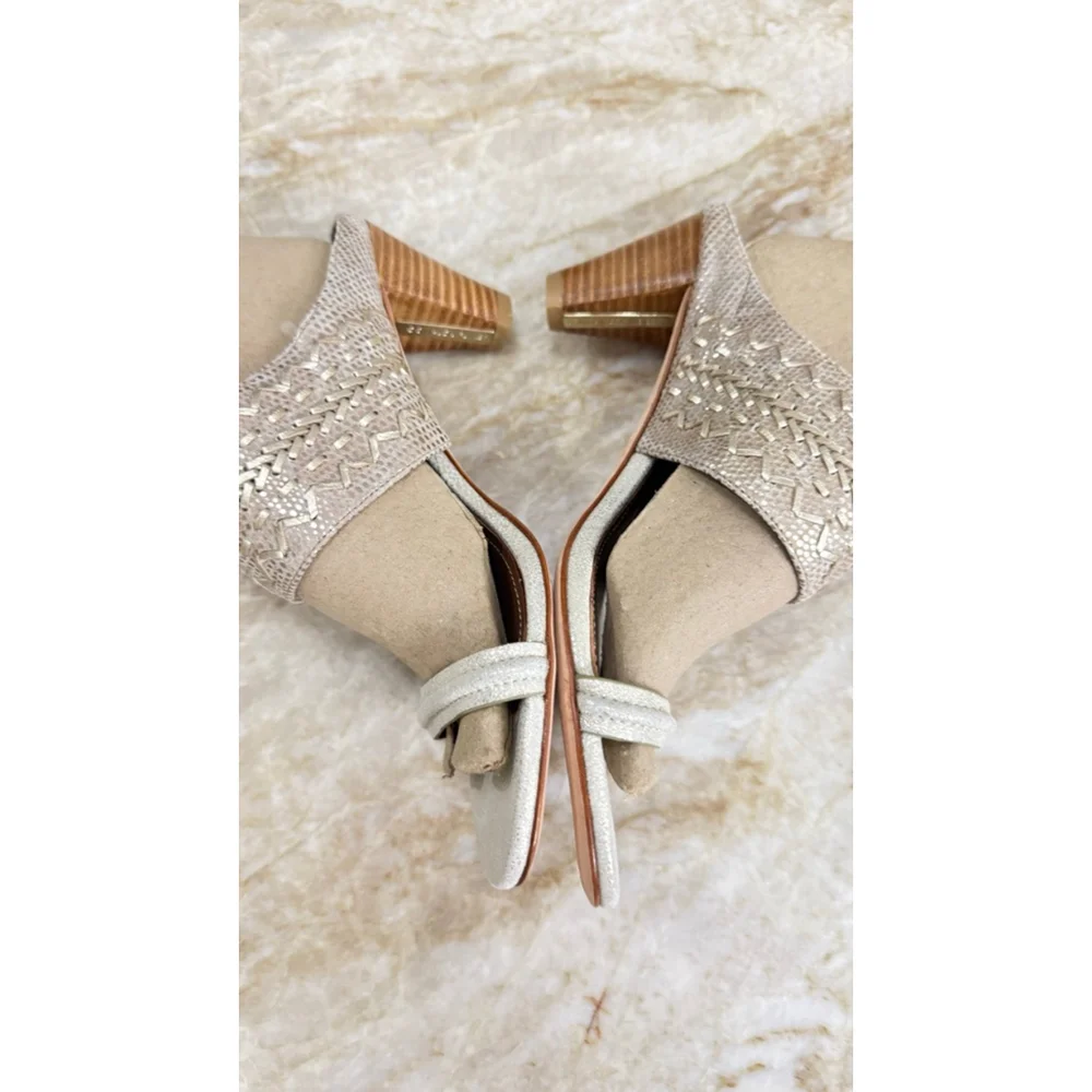 Donald J Pliner Gold Silver heeled Sandals 8.5 - Picture 4 of 9